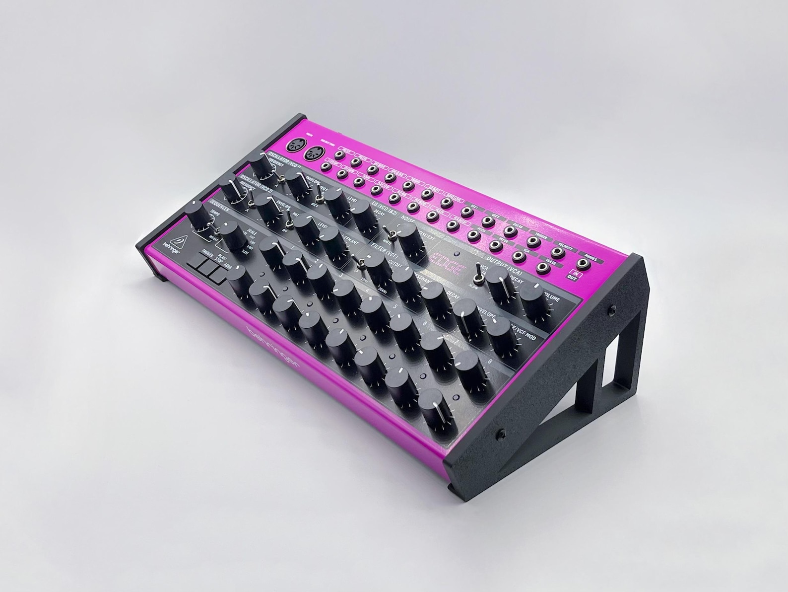 Behringer Crave / Edge / Spice / Grind Stand
